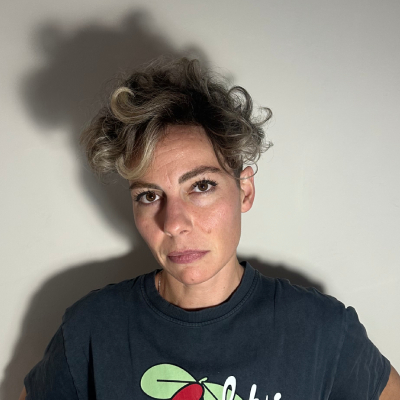 Laura, estetista presso il Studio LUA LAB a Torino, specilizzato in Epilazione Laser e Microneedling